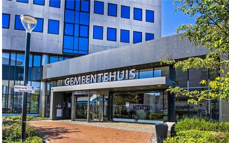 <i class="fas fa-city"></i>